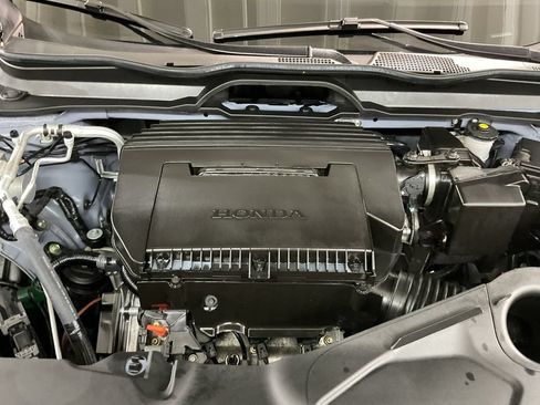 Certified 2025 Honda Pilot Touring image 37