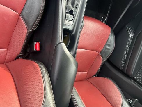 Used 2018 Toyota C-HR XLE FWD image 14