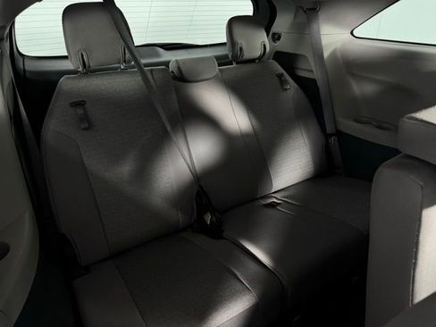 Used 2024 Toyota Sienna LE image 16