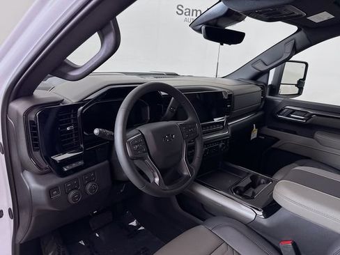 New 2026 Chevrolet Silverado 2500 ZR2 AWD/4WD image 11