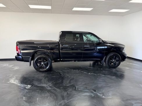 Used 2014 RAM 1500 Express w/ Black Ram 1500 Express Group AWD/4WD image 21