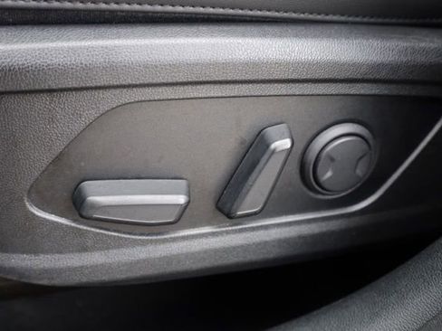 Certified 2022 Kia Sorento SX image 20