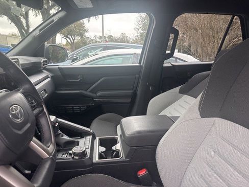 Certified 2025 Toyota 4Runner TRD Off-Road image 3