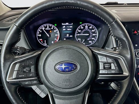 Used 2022 Subaru Outback Premium image 12