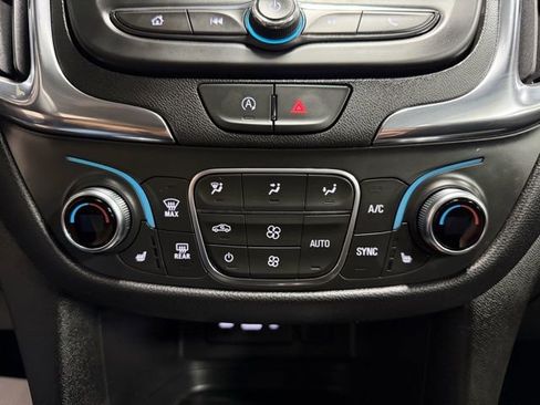 Used 2024 Chevrolet Equinox LT w/ LPO, Floor Liner Package image 39