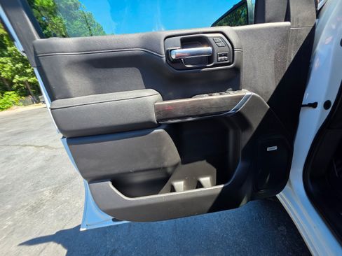 Used 2021 Chevrolet Silverado 1500 LTZ w/ LTZ Premium Texas Edition AWD/4WD image 17