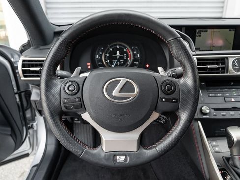 Used 2016 Lexus IS 200t image 10