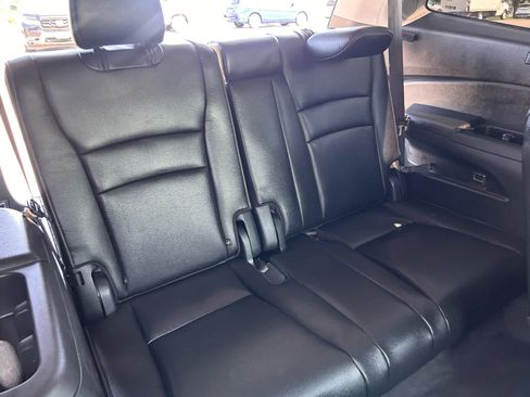 Used 2019 Honda Pilot Touring image 29