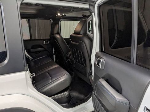 Used 2022 Jeep Wrangler Unlimited Rubicon 4xe image 24