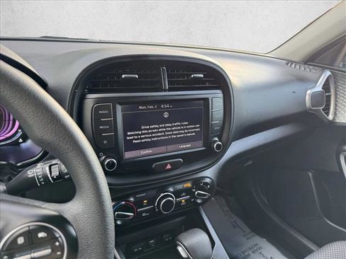 Used 2024 Kia Soul LX w/ Option Group 015 image 12