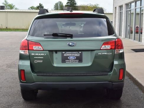 Used 2013 Subaru Outback 2.5i Limited w/ Moonroof Pkg AWD/4WD image 9