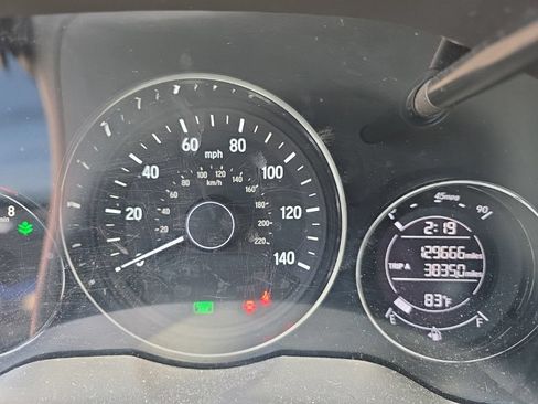 Used 2018 Honda HR-V EX image 14