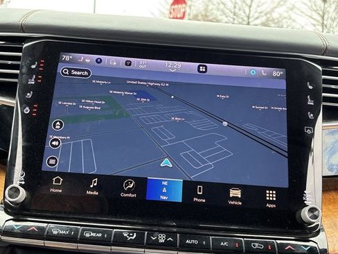 Used 2023 Jeep Grand Wagoneer Series II w/ Premium Group II image 37