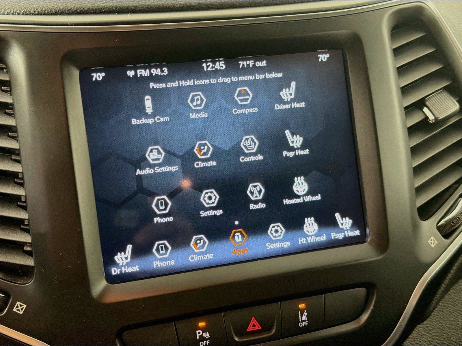 Used 2021 Jeep Cherokee Latitude Lux w/ Comfort/Convenience Group AWD/4WD image 19