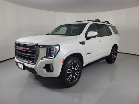 Used 2023 GMC Yukon AT4 w/ AT4 Premium Plus Package image 2