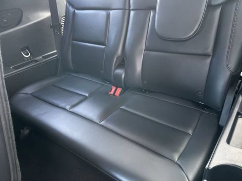 Used 2025 Ford Explorer ST-Line w/ ST-Line Street Pack AWD/4WD image 23