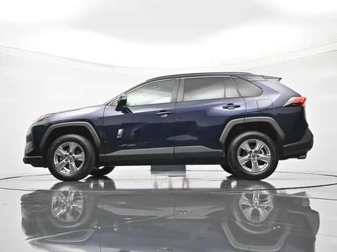Used 2022 Toyota RAV4 XLE FWD image 42