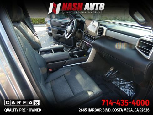 Used 2025 Toyota Tundra Limited AWD/4WD image 29