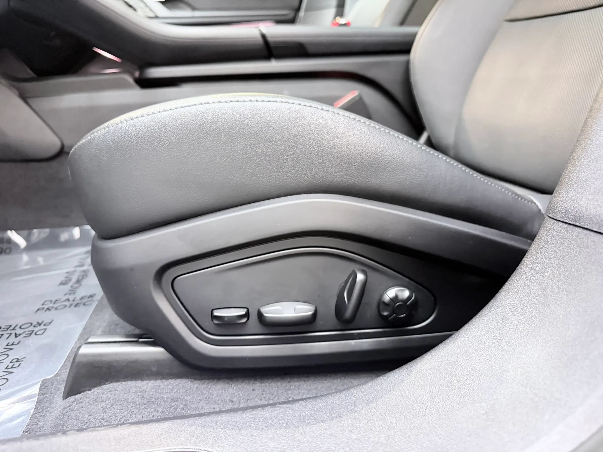 Used 2021 Porsche Taycan 4S AWD/4WD image 13