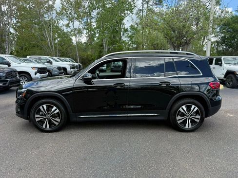 Used 2025 Mercedes-Benz GLB 250 image 2
