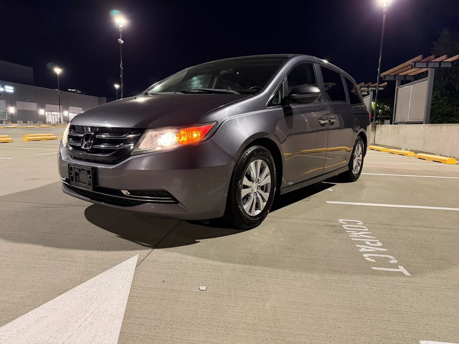 Used 2015 Honda Odyssey EX image 4