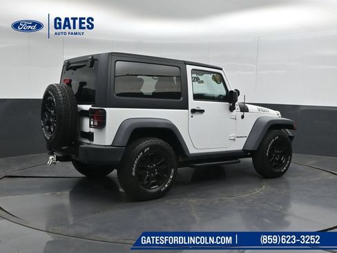 Used 2015 Jeep Wrangler Sport AWD/4WD image 2