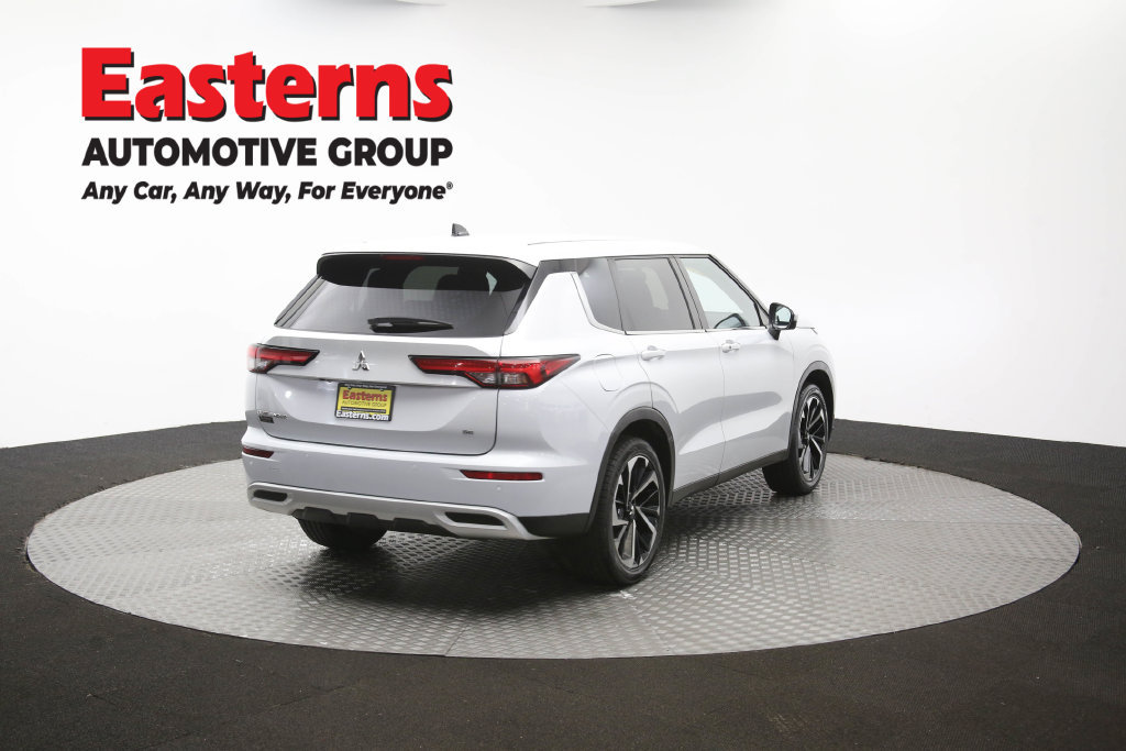 Used 2024 Mitsubishi Outlander SE AWD/4WD image 42