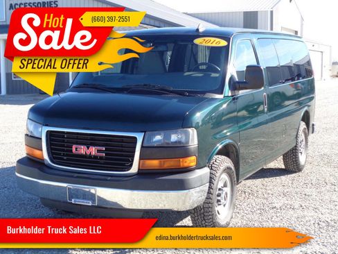 Used 2016 GMC Savana 3500 LT w/ LT Preferred Equipment Group image 1