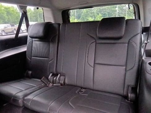 Used 2020 Chevrolet Suburban Premier RWD image 32