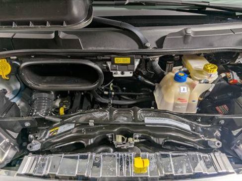 Used 2025 RAM ProMaster 2500 w/ U-Haul Equipment Group FWD image 28