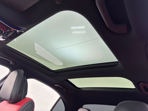 Used 2023 Mercedes-Benz C 43 AMG 4MATIC Sedan image 5