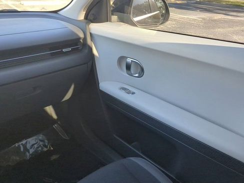 Used 2024 Hyundai Ioniq 5 SEL image 16