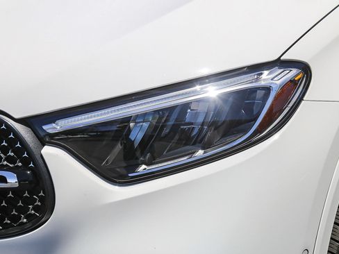 Certified 2025 Mercedes-Benz GLC 350e 4MATIC image 7