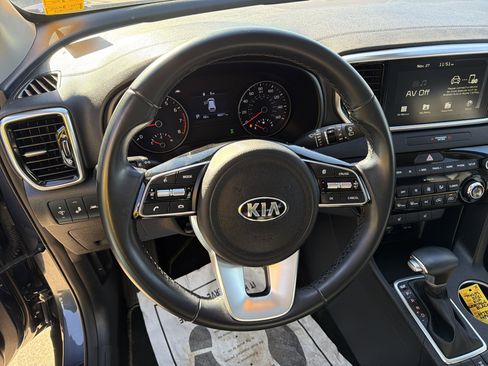 Used 2021 Kia Sportage EX image 14