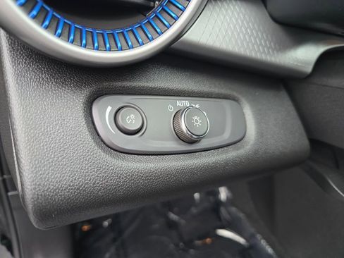 Certified 2024 Chevrolet Trax LS w/ LS Convenience Package image 19