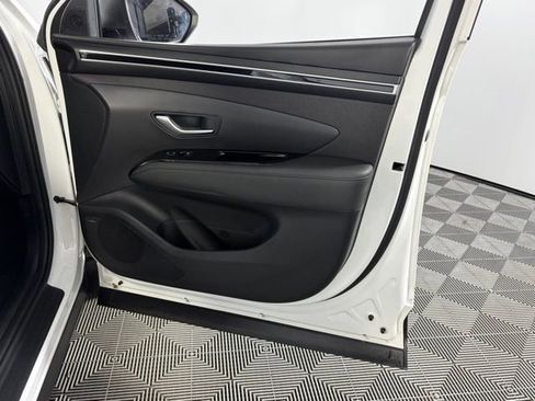 Used 2024 Hyundai Tucson Limited image 35