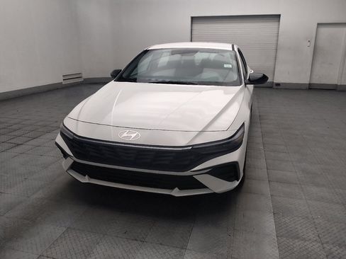 Used 2025 Hyundai Elantra Sport FWD image 15