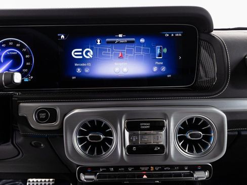 Certified 2025 Mercedes-Benz G 580 w/ EQ Technology image 16