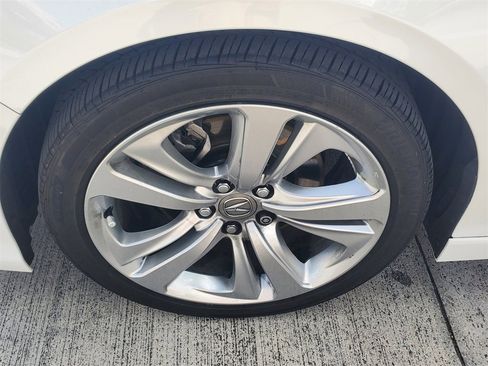 Certified 2023 Acura TLX w/ Technology Package image 4