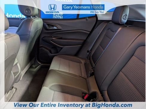 Used 2025 Chevrolet Trax LT w/ Driver Confidence Package image 16