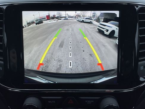 Used 2021 Jeep Grand Cherokee Laredo X image 28