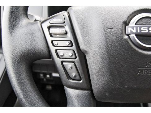 Used 2024 Nissan Frontier SV AWD/4WD image 15