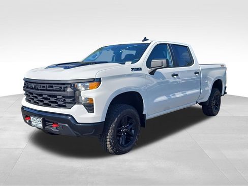 New 2026 Chevrolet Silverado 1500 Custom Trail Boss w/ LPO, Dark Essentials Package AWD/4WD image 1