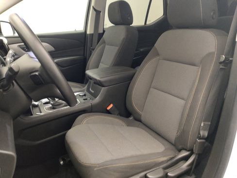 Used 2020 Chevrolet Traverse LS image 17