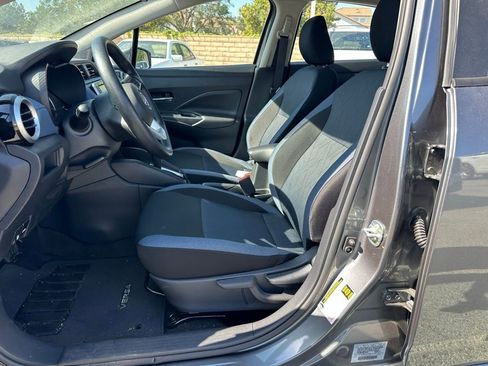 Used 2025 Nissan Versa SV w/ Trunk Package FWD image 9