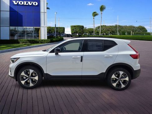 New 2026 Volvo XC40 B5 Plus w/ Protection Package Premier image 4