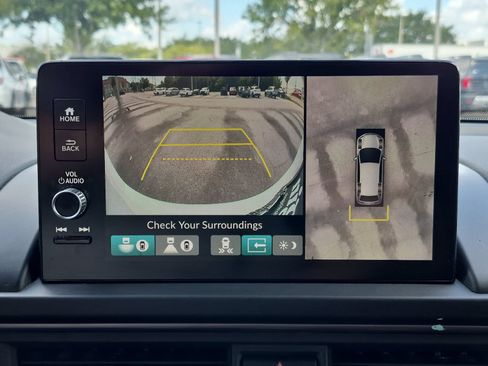 Used 2023 Honda Pilot TrailSport image 26