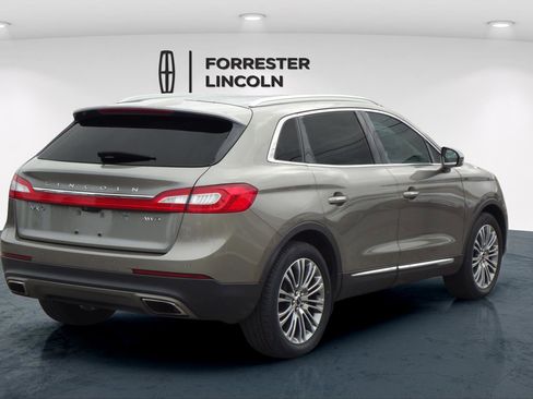 Used 2016 Lincoln MKX Reserve w/ Climate Package image 3