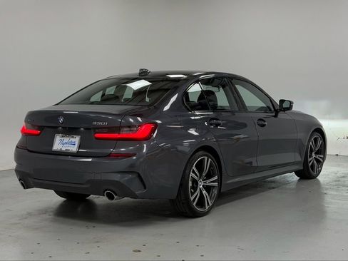 Used 2020 BMW 330i xDrive Sedan w/ M Sport Package image 4