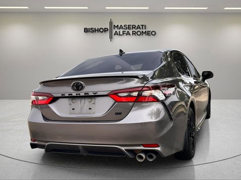 Used 2024 Toyota Camry SE FWD image 5